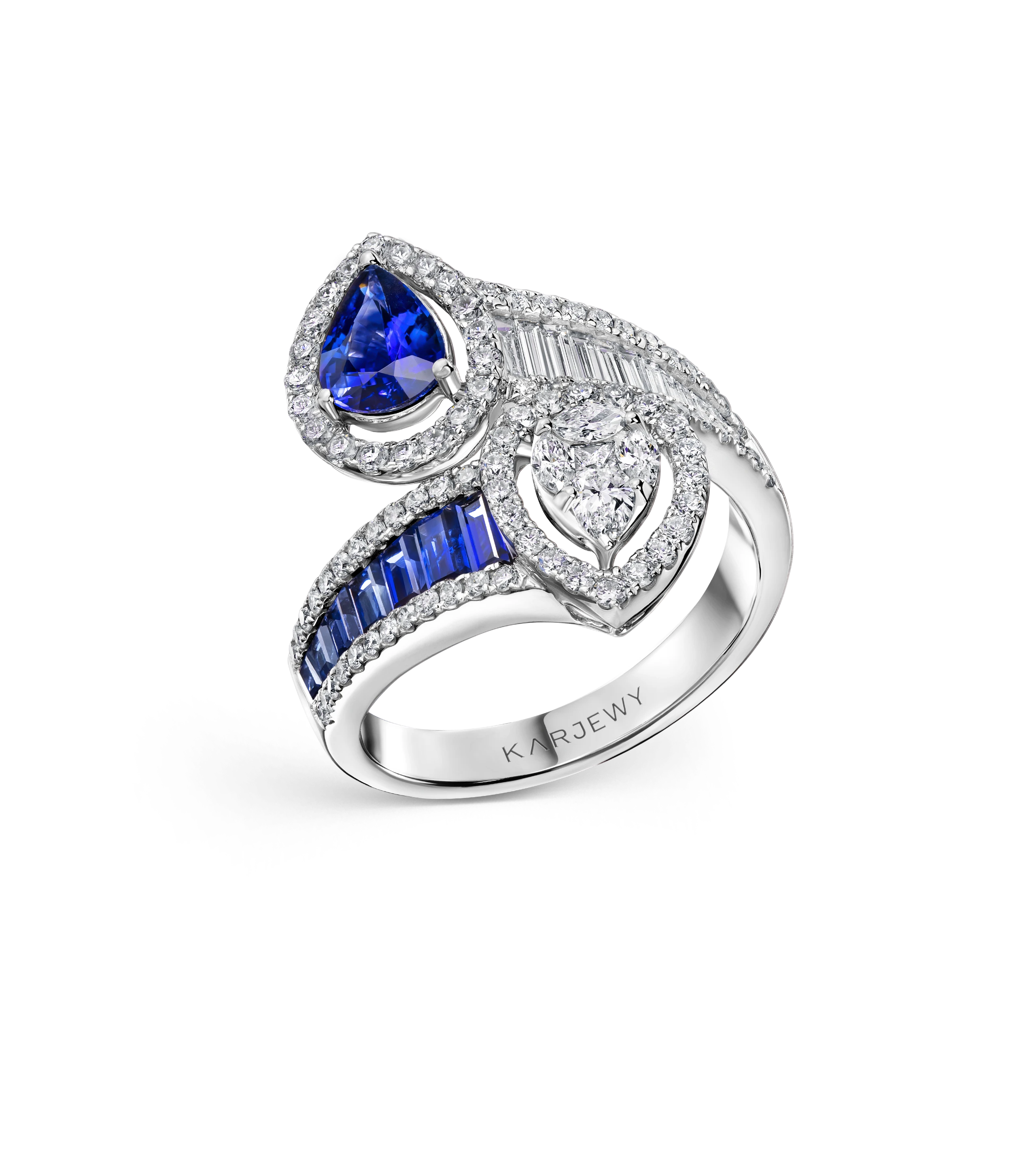 Кольцо с сапфирами